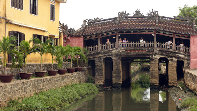 30779994677_89d748587d_z